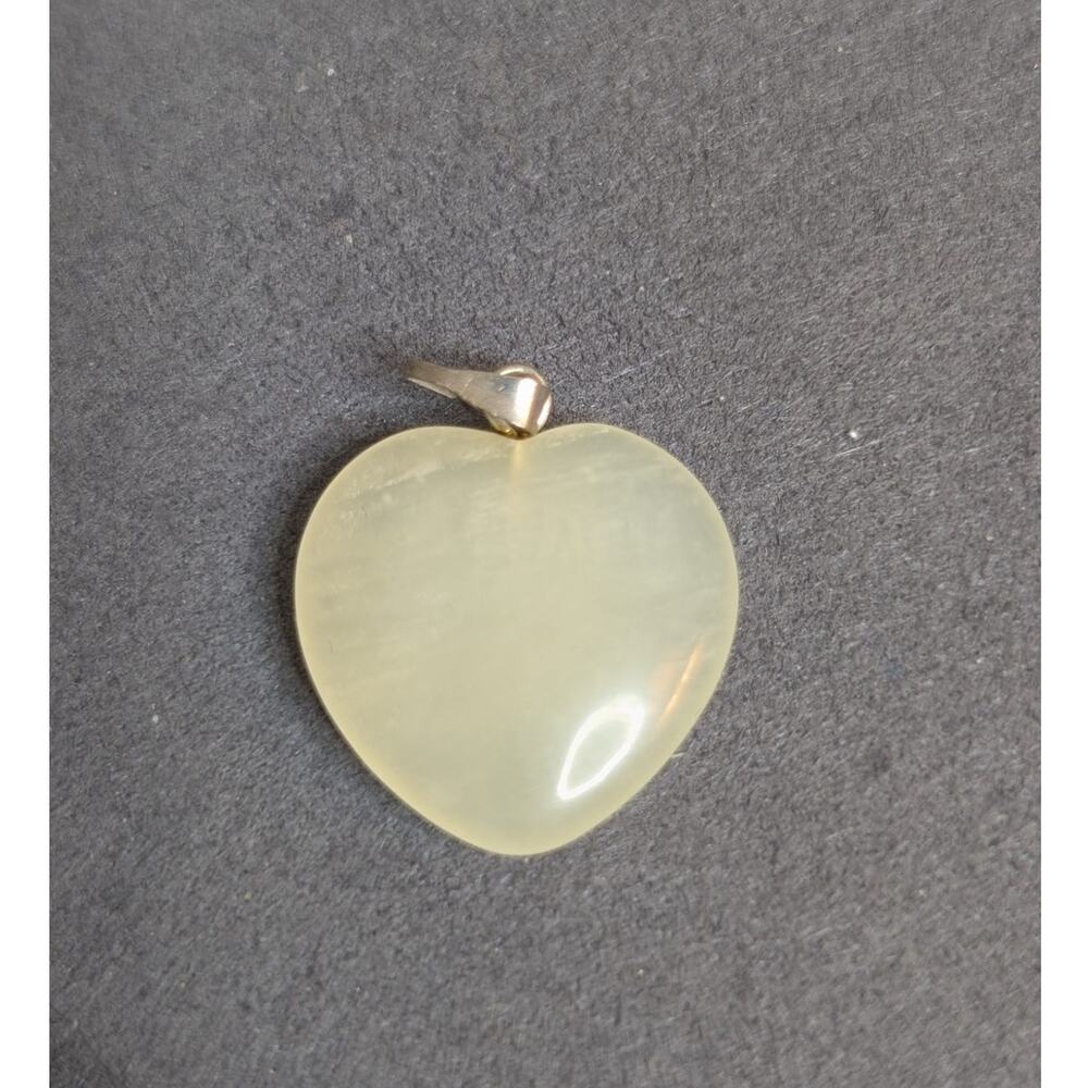 Vintage Pale Yellow/Cream Stone Heart Pendant